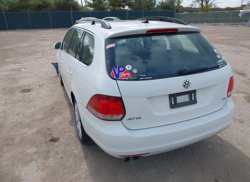 Photo 3 of 2014 Volkswagen Jetta SPORTWAGEN 2.0L TDI (VIN 3VWML7AJ3EM615555)