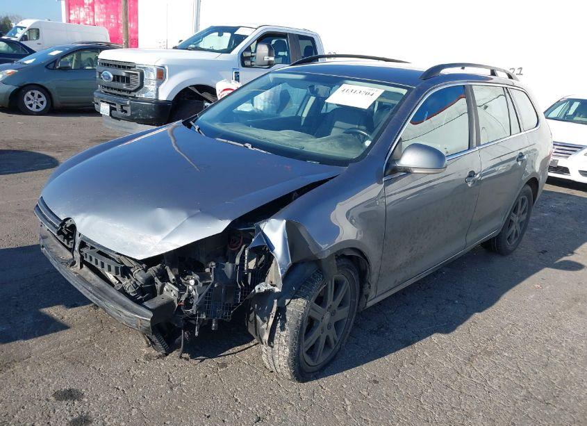 Photo 2 of 2014 Volkswagen Jetta SPORTWAGEN 2.0L TDI (VIN 3VWML7AJ4EM617380)