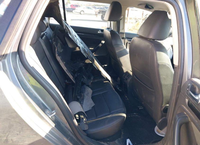 Photo 8 of 2014 Volkswagen Jetta SPORTWAGEN 2.0L TDI (VIN 3VWML7AJ4EM617380)