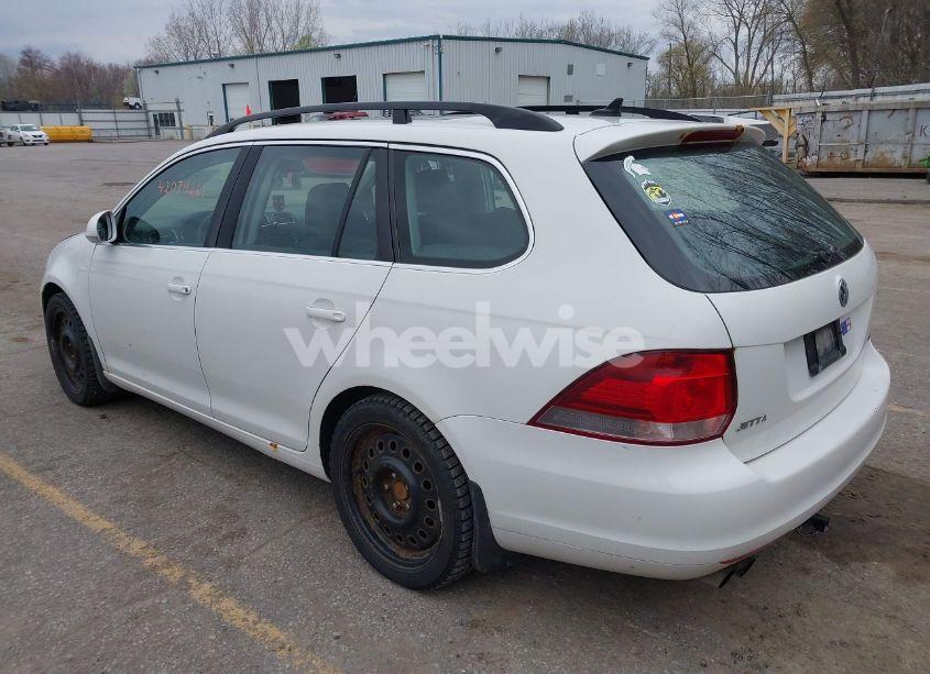 Photo 3 of 2014 Volkswagen Jetta SPORTWAGEN 2.0L TDI (VIN 3VWML7AJ5EM601267)