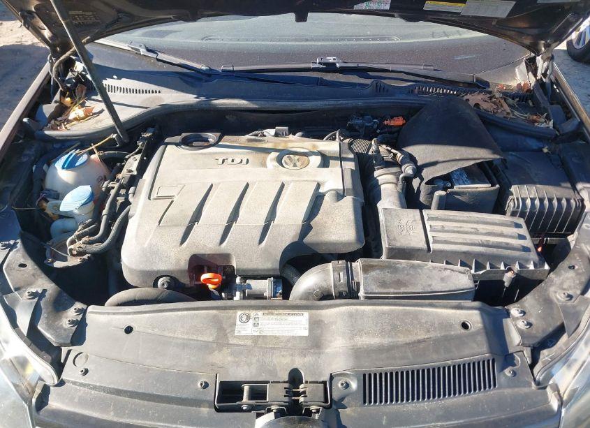 Photo 10 of 2011 Volkswagen Jetta SPORTWAGEN 2.0L TDI (VIN 3VWML7AJ6BM671176)