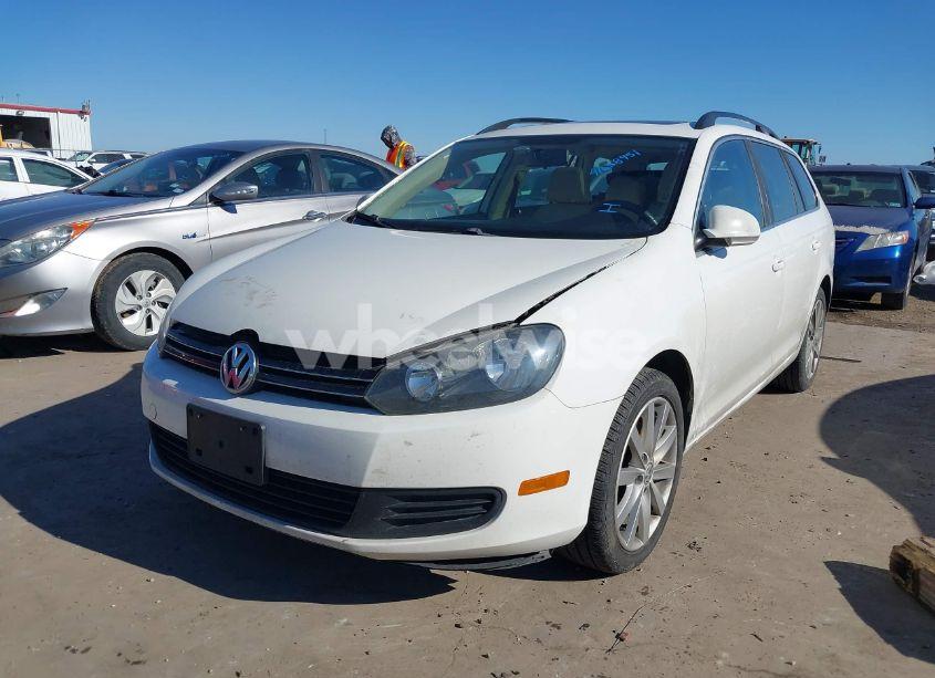 Photo 2 of 2013 Volkswagen Jetta SPORTWAGEN 2.0L TDI (VIN 3VWML7AJ6DM645261)