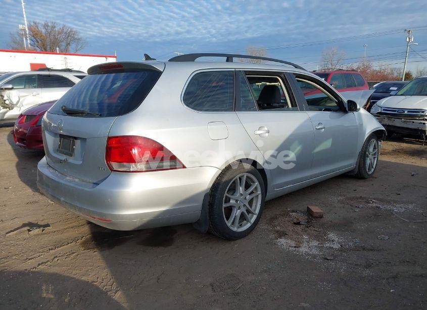 Photo 4 of 2012 Volkswagen Jetta SPORTWAGEN 2.0L TDI (VIN 3VWML7AJ7CM633375)