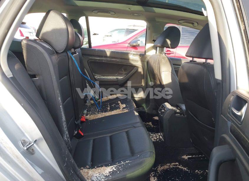 Photo 8 of 2012 Volkswagen Jetta SPORTWAGEN 2.0L TDI (VIN 3VWML7AJ7CM633375)