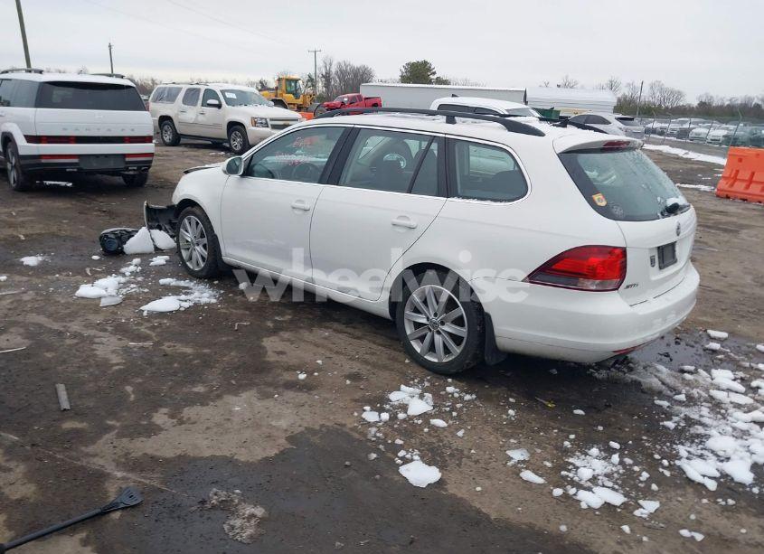 Photo 3 of 2014 Volkswagen Jetta SPORTWAGEN 2.0L TDI (VIN 3VWML7AJ7EM601108)