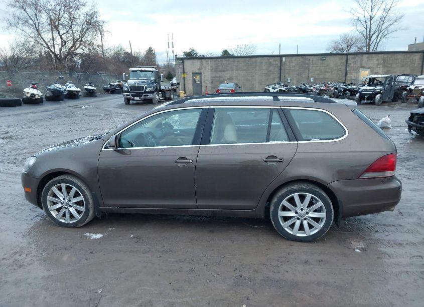 Photo 15 of 2014 Volkswagen Jetta SPORTWAGEN 2.0L TDI (VIN 3VWML7AJ7EM608916)