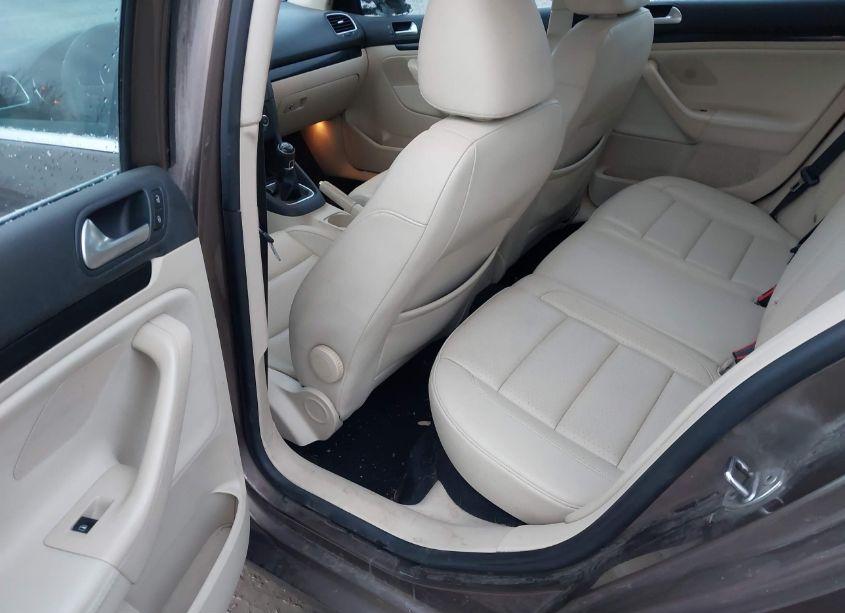 Photo 8 of 2014 Volkswagen Jetta SPORTWAGEN 2.0L TDI (VIN 3VWML7AJ7EM608916)