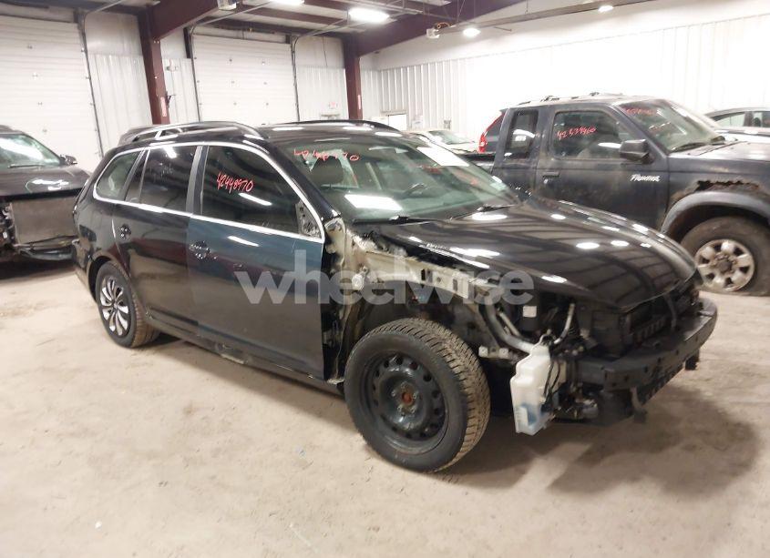 2014 Volkswagen Jetta SPORTWAGEN 2.0L TDI (VIN 3VWML7AJ7EM613873) main photo