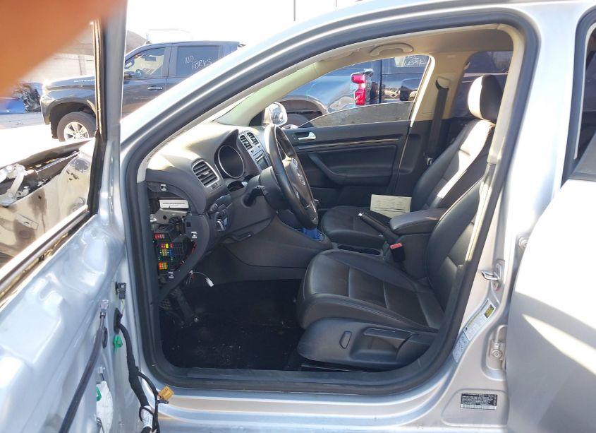 Photo 5 of 2013 Volkswagen Jetta SPORTWAGEN 2.0L TDI (VIN 3VWML7AJ8DM665317)