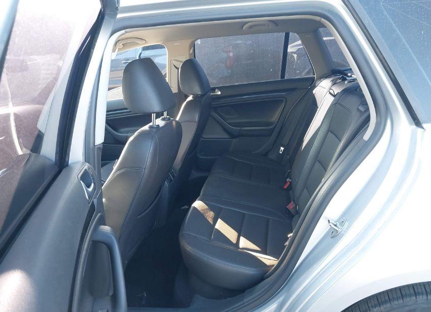 Photo 8 of 2013 Volkswagen Jetta SPORTWAGEN 2.0L TDI (VIN 3VWML7AJ8DM665317)