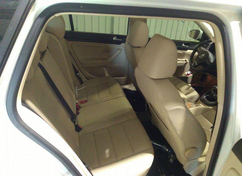 Photo 8 of 2014 Volkswagen Jetta SPORTWAGEN 2.0L TDI (VIN 3VWML7AJ8EM615356)