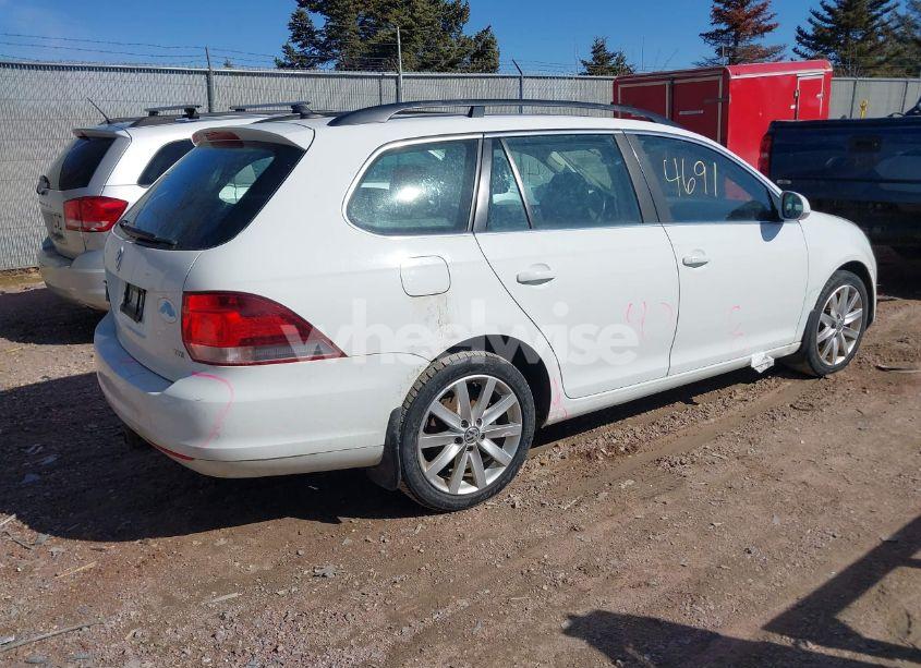 Photo 4 of 2014 Volkswagen Jetta SPORTWAGEN 2.0L TDI (VIN 3VWML7AJ8EM625787)