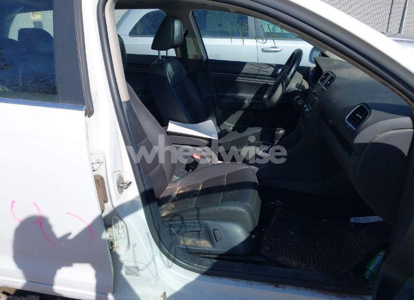 Photo 5 of 2014 Volkswagen Jetta SPORTWAGEN 2.0L TDI (VIN 3VWML7AJ8EM625787)