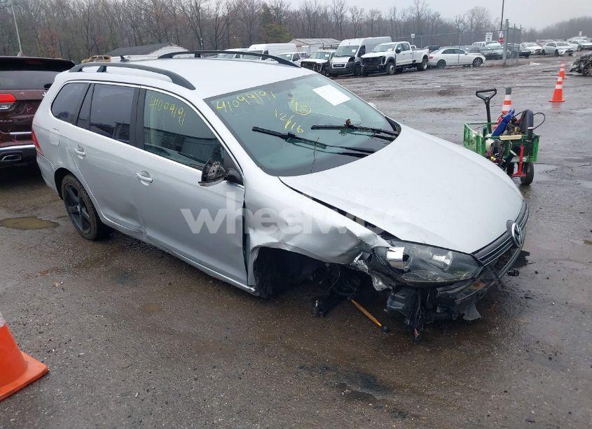 2013 Volkswagen Jetta SPORTWAGEN 2.0L TDI (VIN 3VWML7AJ9DM608463) main photo
