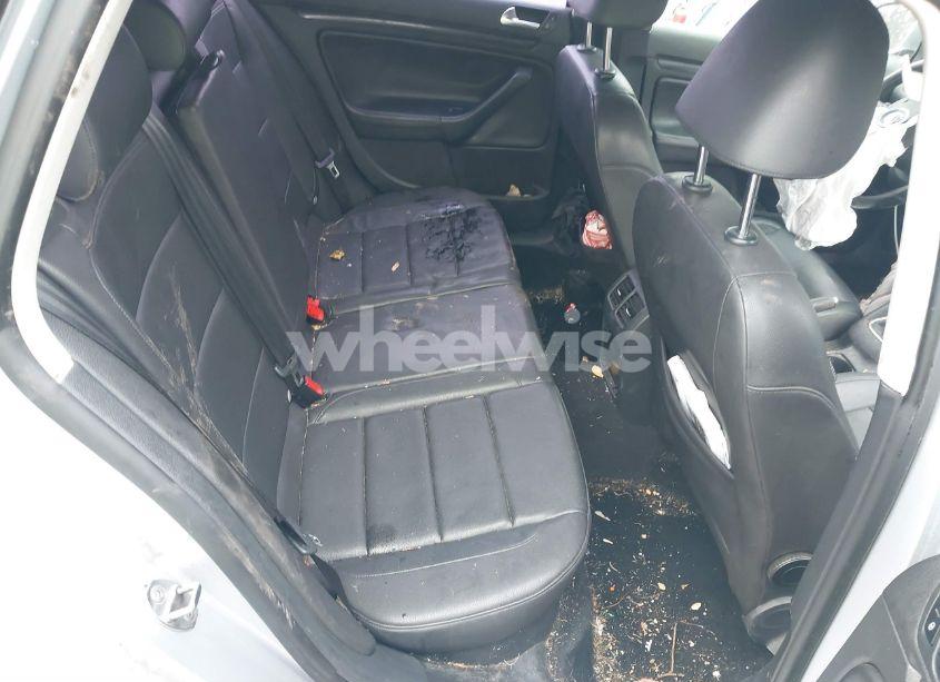 Photo 8 of 2013 Volkswagen Jetta SPORTWAGEN 2.0L TDI (VIN 3VWML7AJ9DM608463)