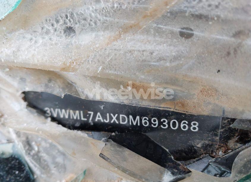 Photo 9 of 2013 Volkswagen Jetta SPORTWAGEN 2.0L TDI (VIN 3VWML7AJXDM693068)