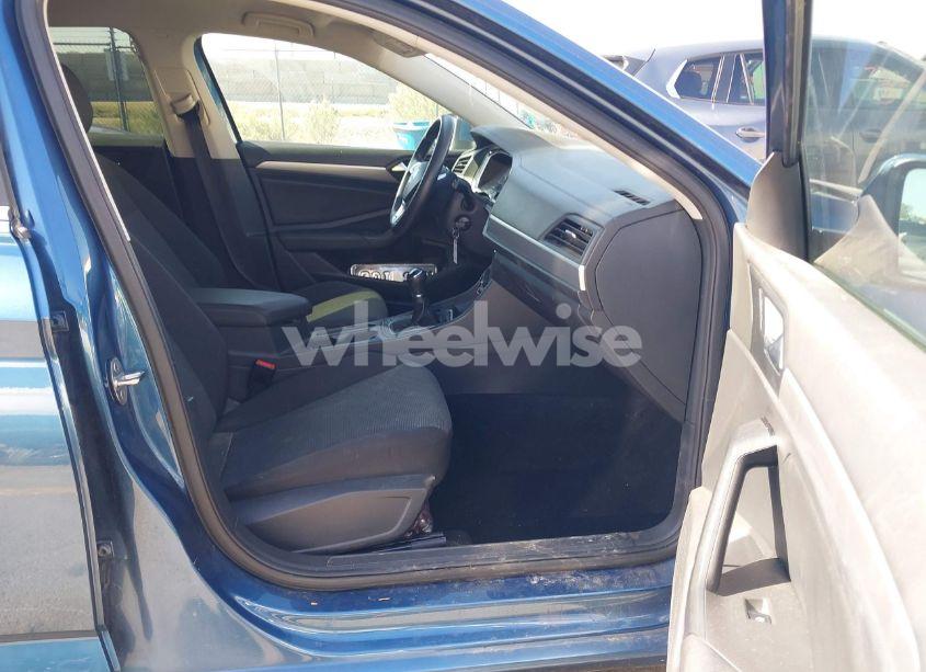 Photo 5 of 2019 Volkswagen Jetta 1.4T S (VIN 3VWN57BU0KM234524)