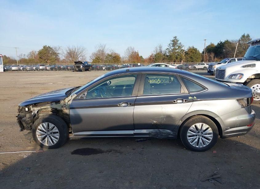 Photo 14 of 2019 Volkswagen Jetta 1.4T S (VIN 3VWN57BU1KM196026)