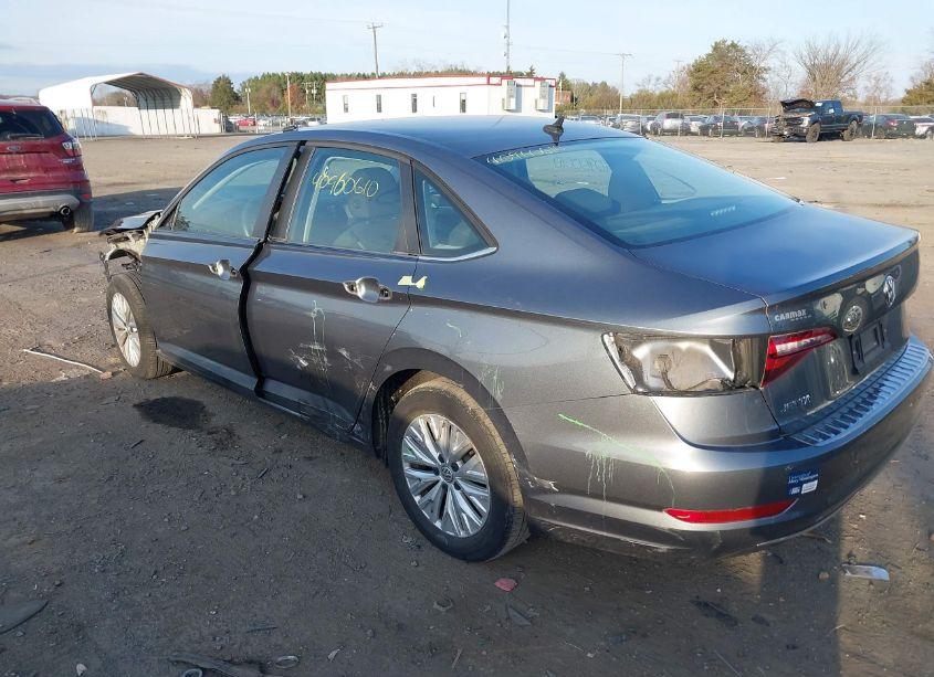 Photo 3 of 2019 Volkswagen Jetta 1.4T S (VIN 3VWN57BU1KM196026)