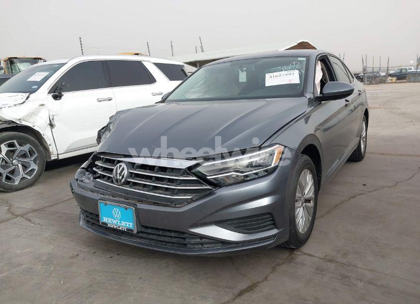 Photo 2 of 2019 Volkswagen Jetta 1.4T S (VIN 3VWN57BU1KM259559)