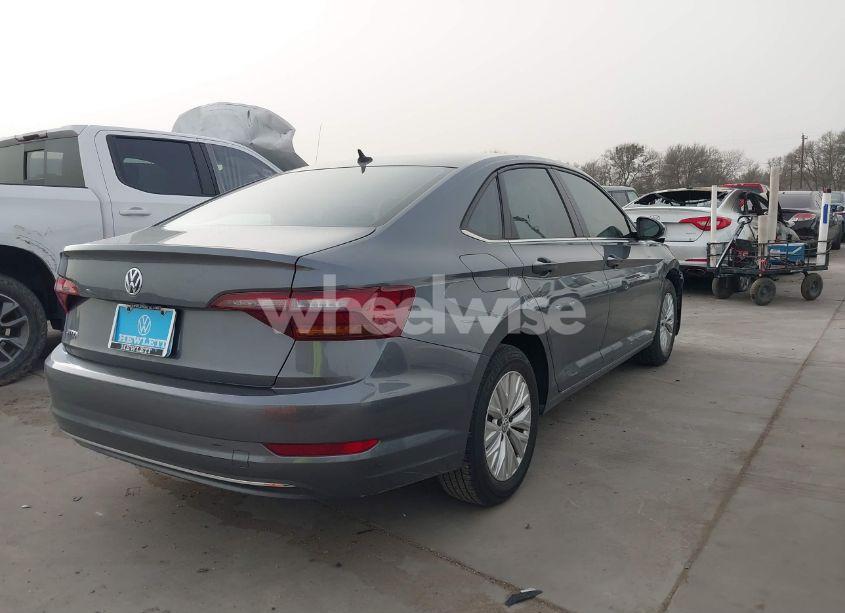 Photo 4 of 2019 Volkswagen Jetta 1.4T S (VIN 3VWN57BU1KM259559)