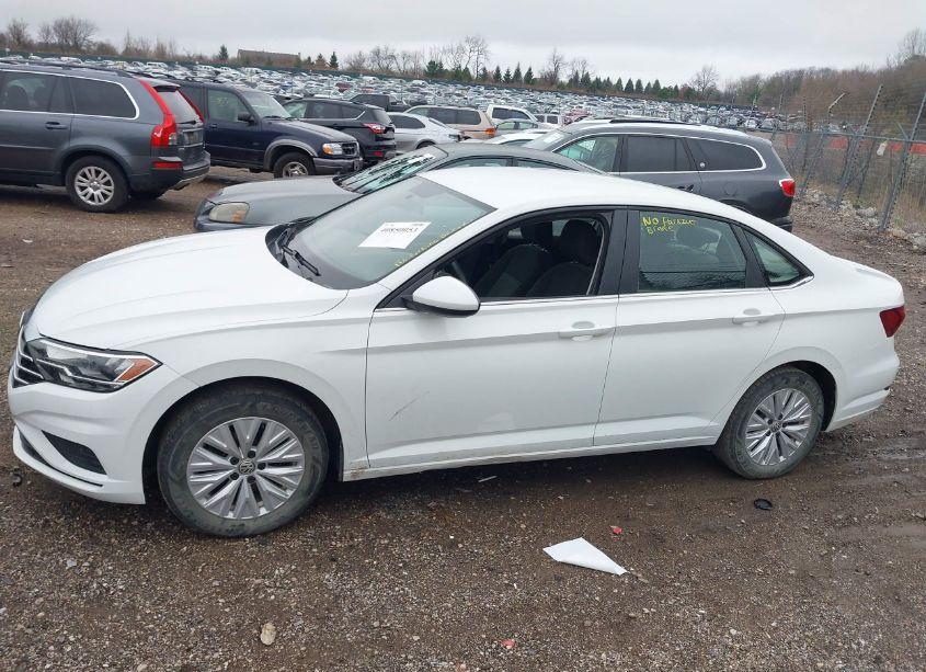 Photo 14 of 2019 Volkswagen Jetta 1.4T S (VIN 3VWN57BU2KM005293)