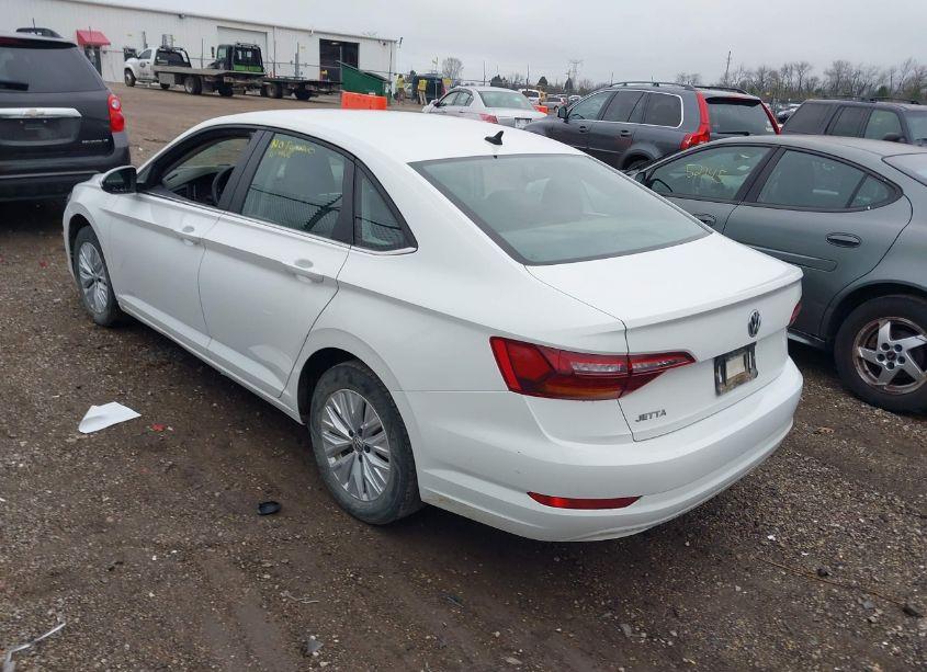 Photo 3 of 2019 Volkswagen Jetta 1.4T S (VIN 3VWN57BU2KM005293)