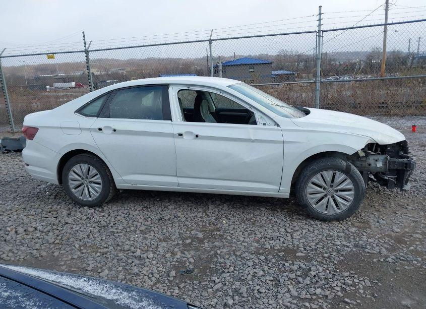 Photo 14 of 2019 Volkswagen Jetta 1.4T S (VIN 3VWN57BU2KM231057)