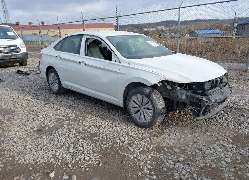 Photo 18 of 2019 Volkswagen Jetta 1.4T S (VIN 3VWN57BU2KM231057)