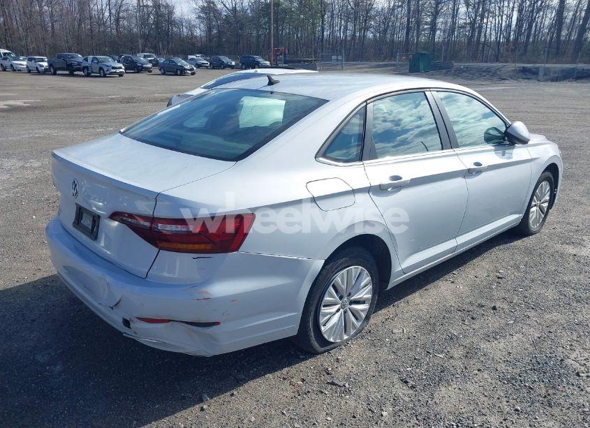 Photo 4 of 2019 Volkswagen Jetta 1.4T S (VIN 3VWN57BU3KM006873)