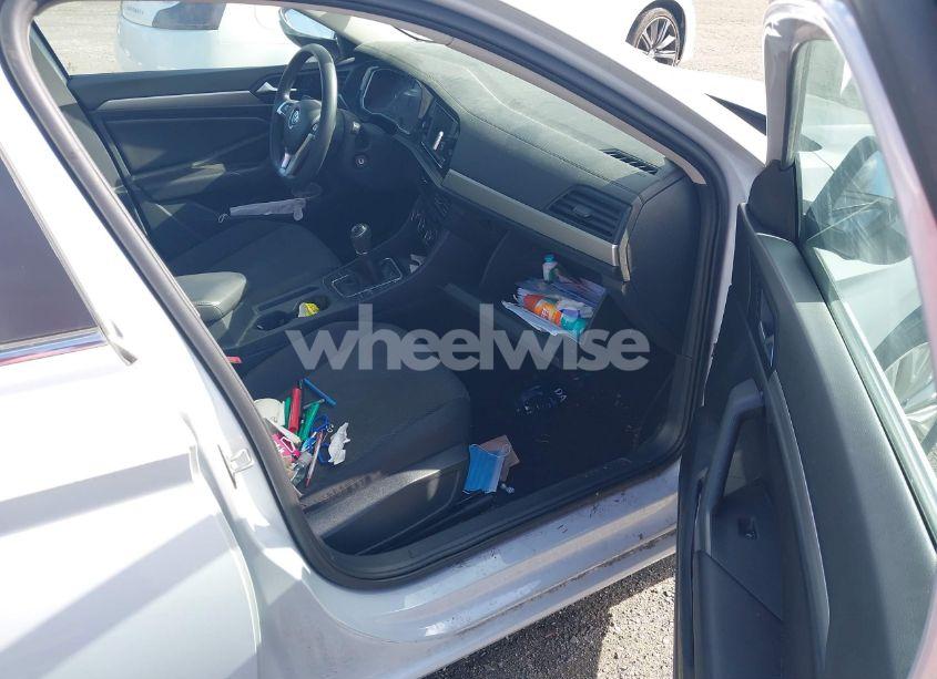 Photo 5 of 2019 Volkswagen Jetta 1.4T S (VIN 3VWN57BU3KM006873)