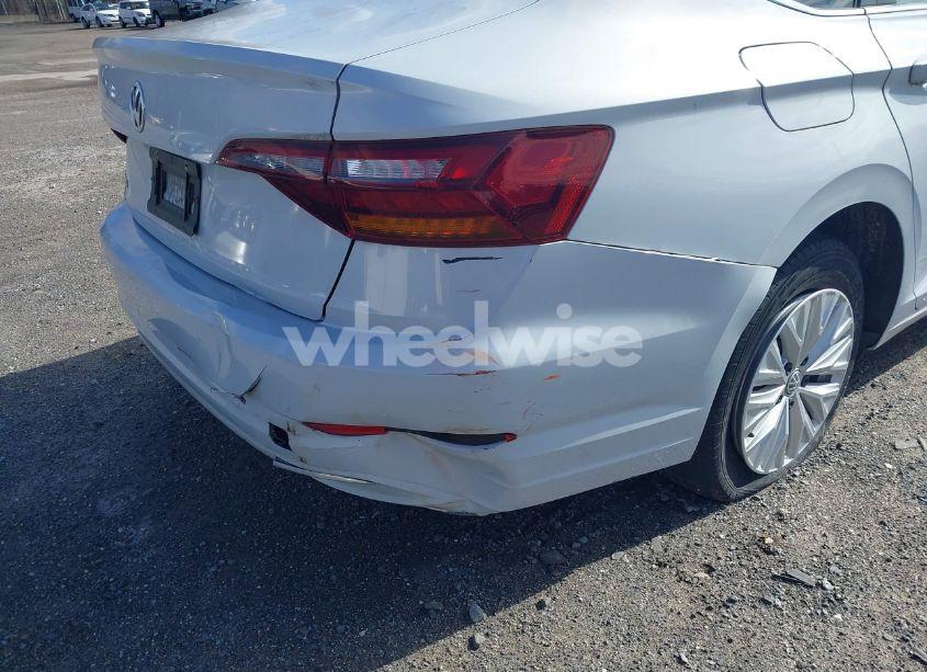 Photo 6 of 2019 Volkswagen Jetta 1.4T S (VIN 3VWN57BU3KM006873)