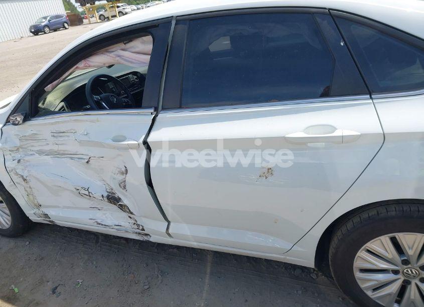 Photo 13 of 2019 Volkswagen Jetta 1.4T S (VIN 3VWN57BU4KM112040)