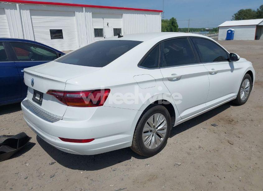 Photo 4 of 2019 Volkswagen Jetta 1.4T S (VIN 3VWN57BU4KM112040)