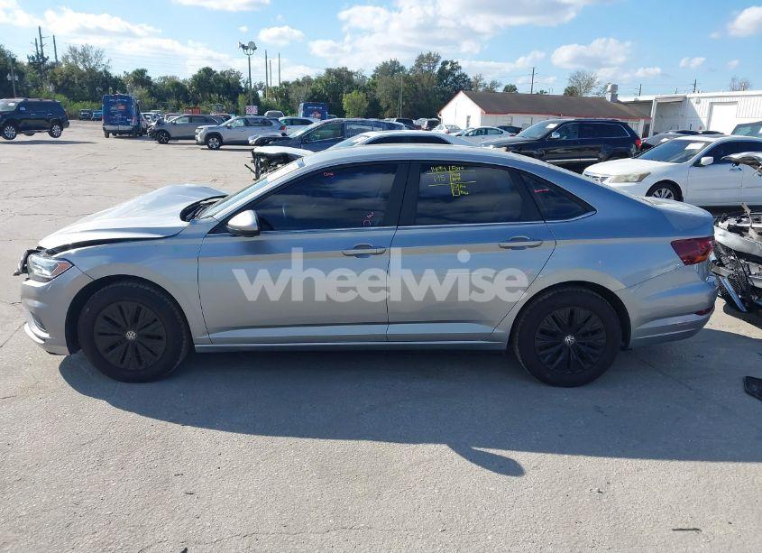 Photo 14 of 2019 Volkswagen Jetta 1.4T S (VIN 3VWN57BU4KM196098)