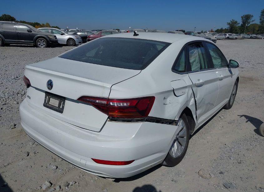 Photo 4 of 2019 Volkswagen Jetta 1.4T S (VIN 3VWN57BU5KM069358)