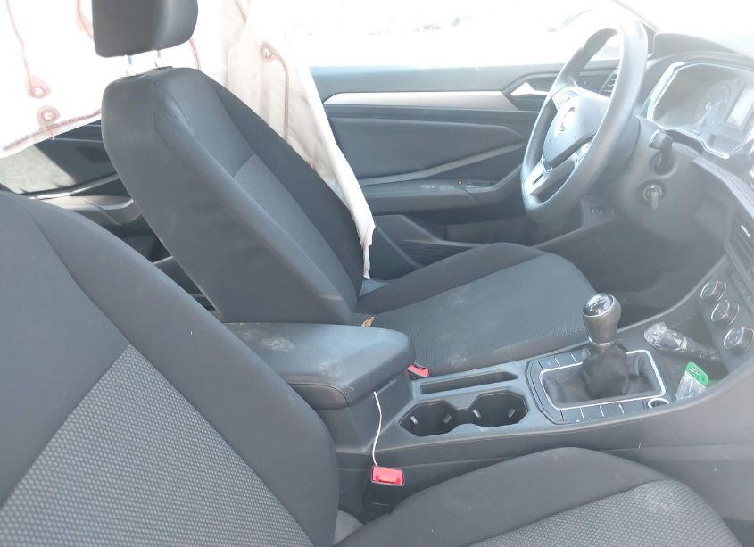 Photo 5 of 2019 Volkswagen Jetta 1.4T S (VIN 3VWN57BU5KM069358)