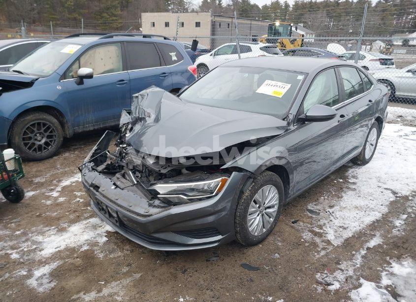 Photo 2 of 2019 Volkswagen Jetta 1.4T S (VIN 3VWN57BU6KM080420)