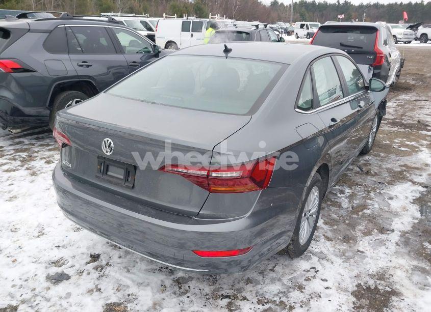 Photo 4 of 2019 Volkswagen Jetta 1.4T S (VIN 3VWN57BU6KM080420)