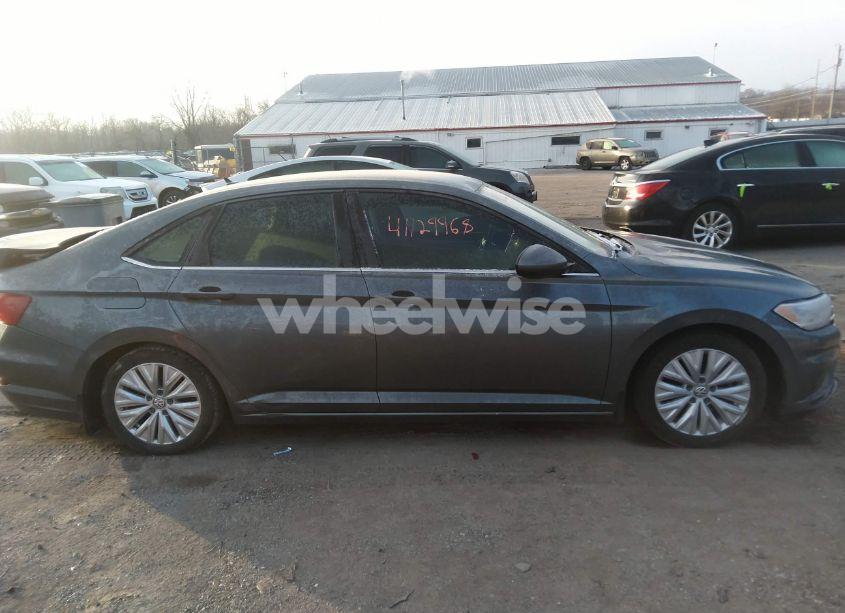 Photo 13 of 2019 Volkswagen Jetta 1.4T S (VIN 3VWN57BU7KM114977)