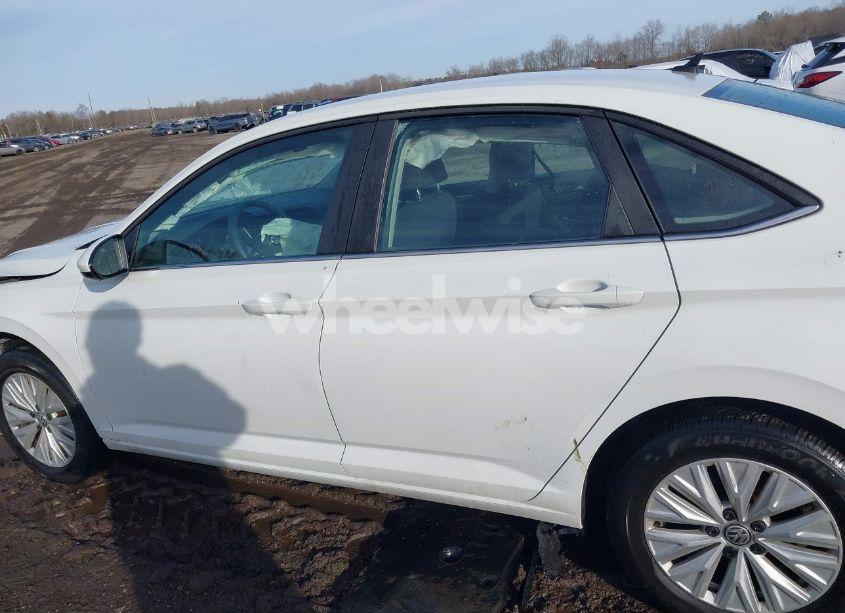 Photo 14 of 2019 Volkswagen Jetta 1.4T S (VIN 3VWN57BU7KM229563)