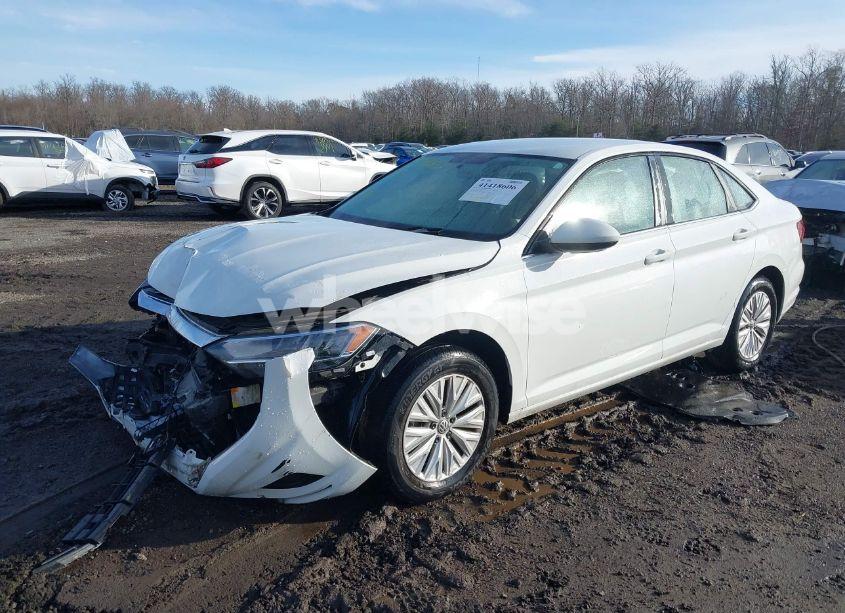 Photo 2 of 2019 Volkswagen Jetta 1.4T S (VIN 3VWN57BU7KM229563)