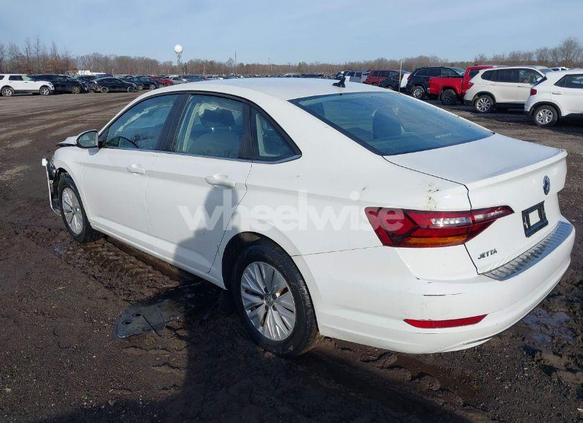 Photo 3 of 2019 Volkswagen Jetta 1.4T S (VIN 3VWN57BU7KM229563)