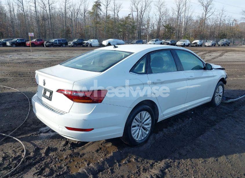 Photo 4 of 2019 Volkswagen Jetta 1.4T S (VIN 3VWN57BU7KM229563)