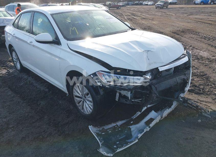 Photo 6 of 2019 Volkswagen Jetta 1.4T S (VIN 3VWN57BU7KM229563)