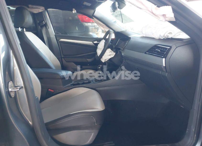 Photo 5 of 2021 Volkswagen Jetta 1.4T R-LINE/1.4T S (VIN 3VWN57BU8MM082298)