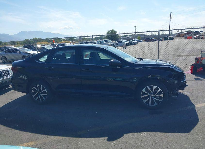 Photo 13 of 2022 Volkswagen Jetta 1.5T S (VIN 3VWNM7BU6NM028065)