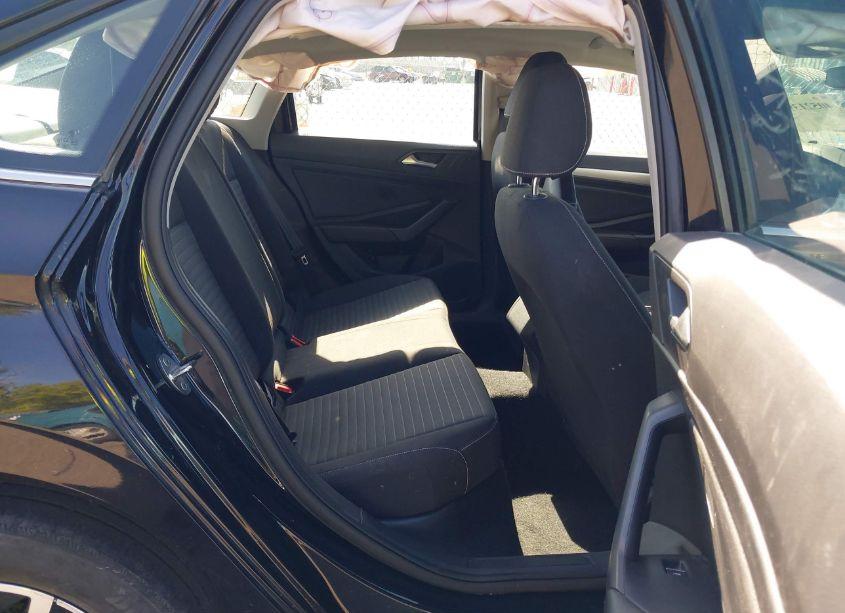 Photo 8 of 2022 Volkswagen Jetta 1.5T S (VIN 3VWNM7BU6NM028065)