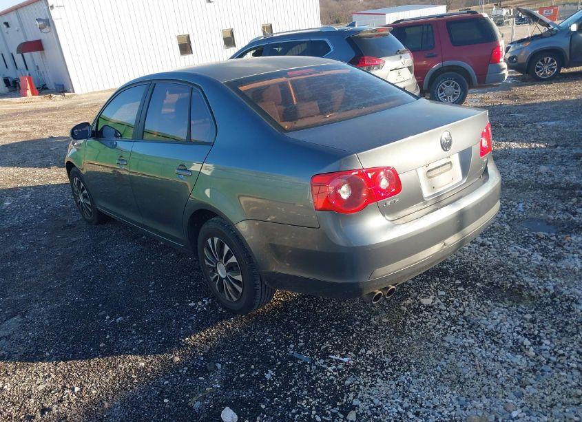 Photo 3 of 2005 Volkswagen Jetta VALUE EDITION (VIN 3VWPF71K15M615020)