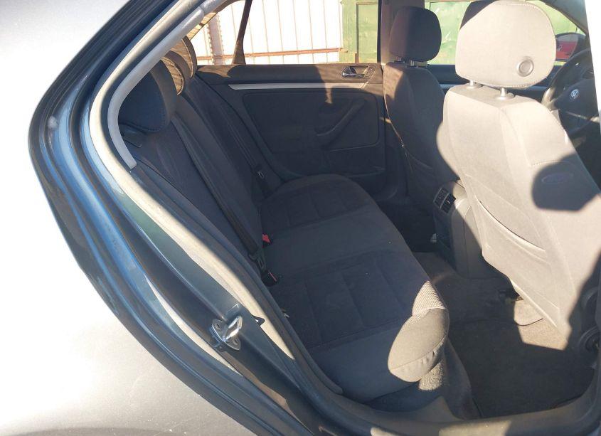 Photo 8 of 2005 Volkswagen Jetta VALUE EDITION (VIN 3VWPF71K15M615020)